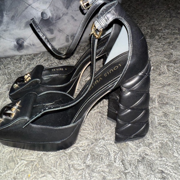 Louis Vuitton Black Platform Heels - Picture 4 of 7
